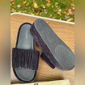 Velour slides